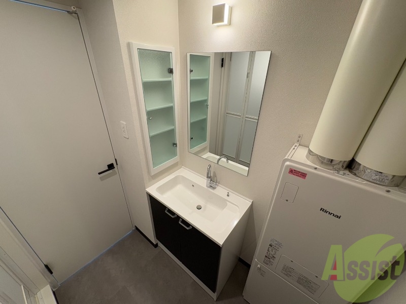 洗面設備　お風呂になります。一日の疲れを癒してくださいね。