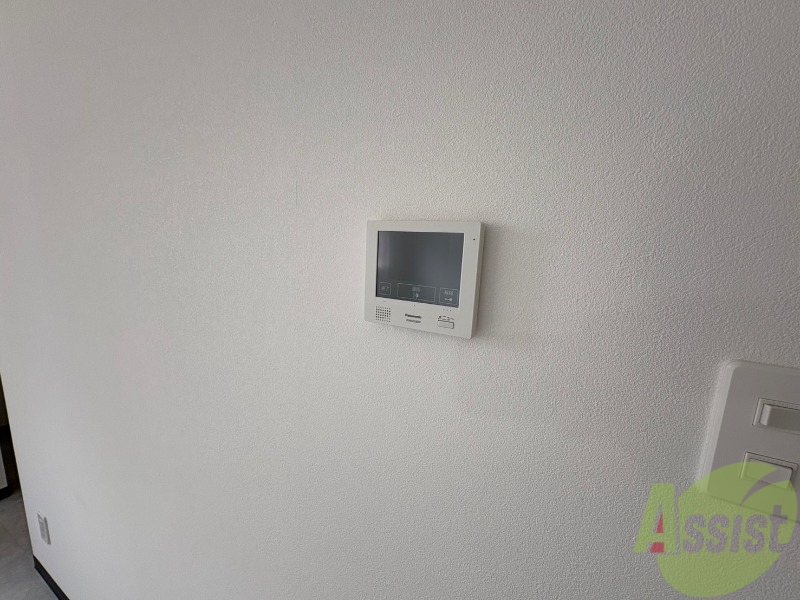 セキュリティ　ＴＶモニター付インターホンです。来客者の顔が見えるので安心！