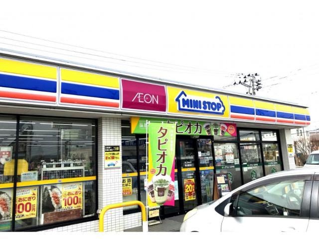 コンビニ　ミニストップ郡山富田店（コンビニ）まで230m
