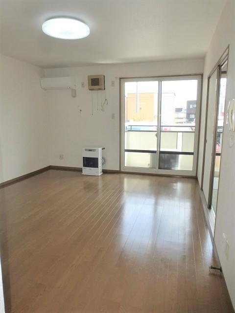 ハイカムール桜A_内装_0