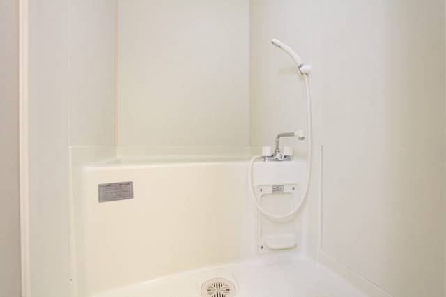 バス・シャワールーム　１日の疲れを癒やしてください