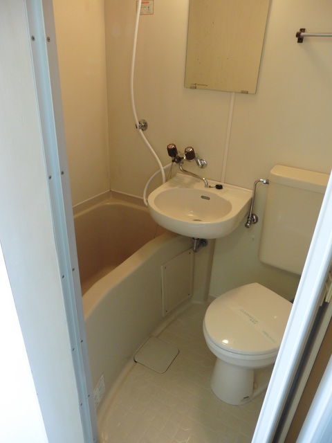 バス・シャワールーム　※写真は他号室です