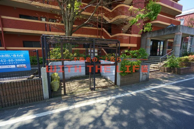 エントランス　毎日通るエントランスはこのようになっています