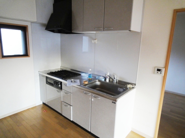 キッチン　同物件別号室
