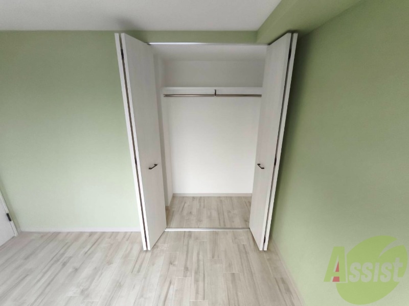 収納　洋室にはクローゼットがあるのですっきり片付きそうです。