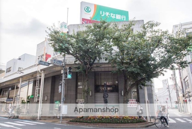 銀行　（株）りそな銀行／小岩支店（銀行）まで747m