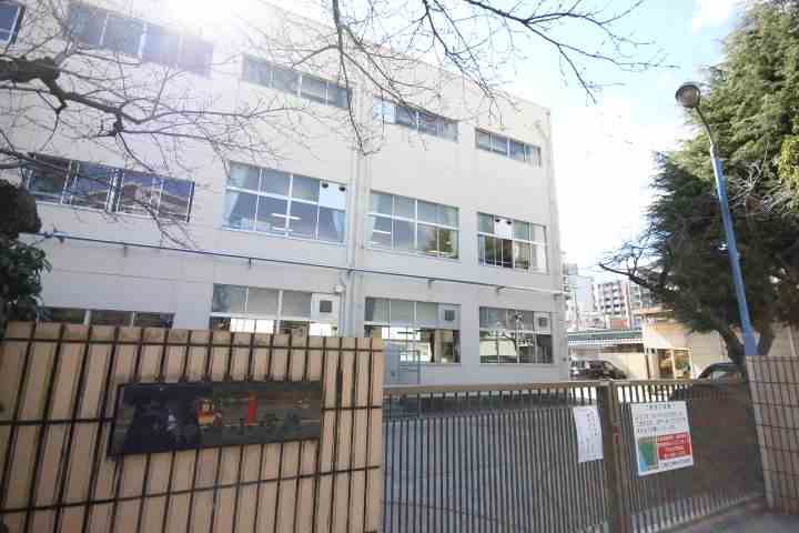 小学校　神崎小学校（小学校）まで605m