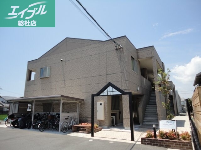 建物外観　外観写真（昼）