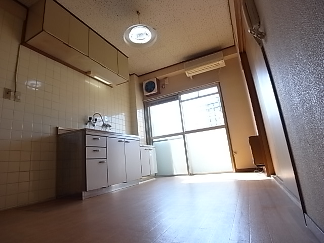 居室・リビング　DK部分。