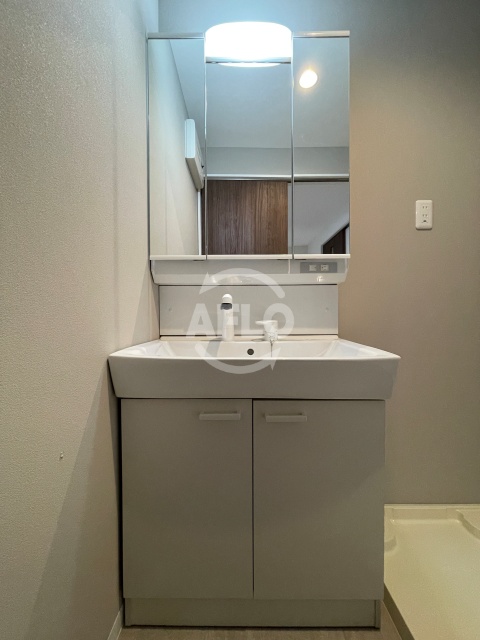 洗面設備　グローハイツ喜連サウス　独立洗面台