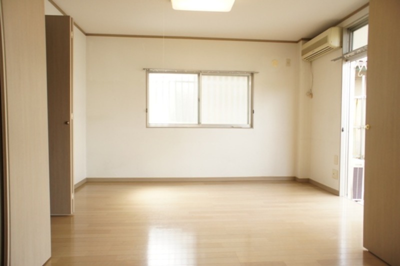 居室・リビング　図面と現状に相違がある場合には現状を優先