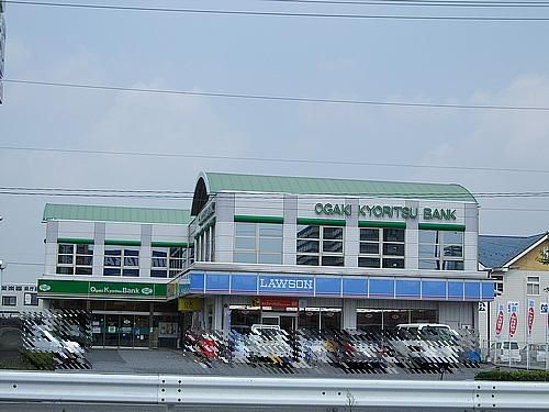銀行　大垣共立銀行（銀行）まで360m