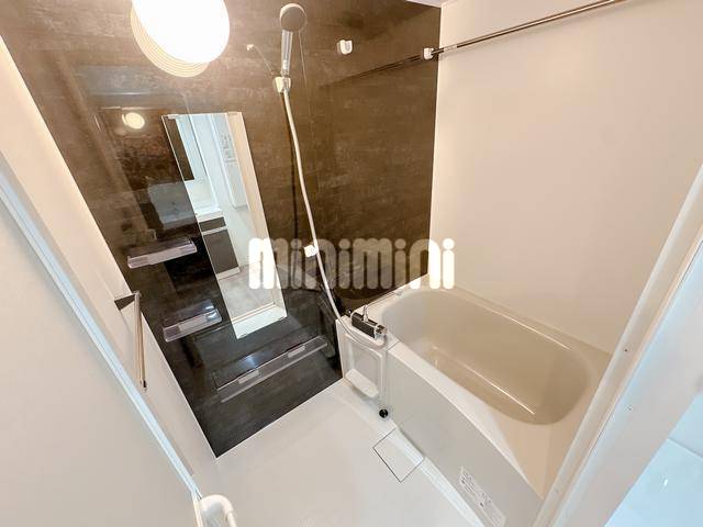 バス・シャワールーム　４０２号室の写真です