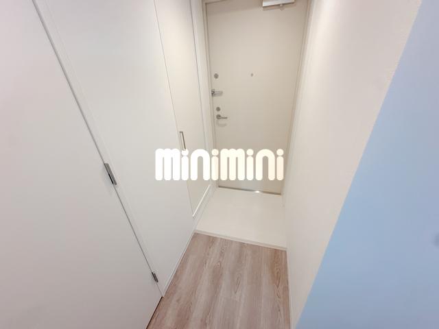 玄関　４０２号室の写真です