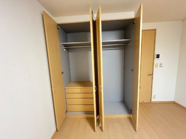収納　クローゼット