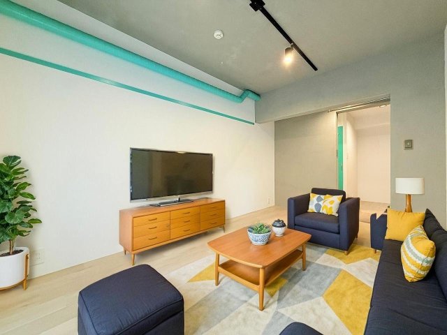 居室・リビング　ＣＧで家具等を配置したもので家具等は含まれません。