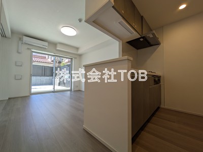 居室・リビング　10帖