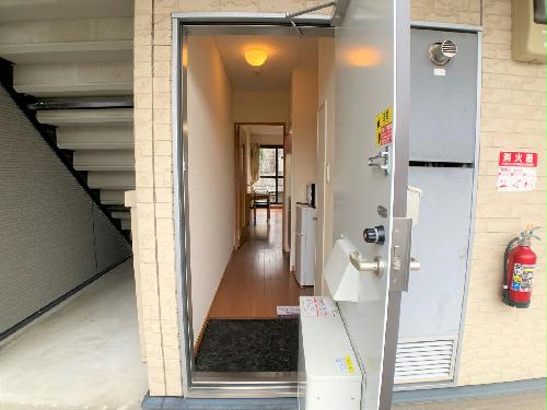 エントランス　設備・使用は号室により異なる為、現況を優先致します。