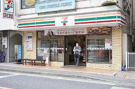 コンビニ　セブンイレブン川崎栗谷3丁目（コンビニ）まで166m