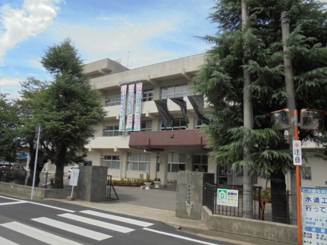 中学校　新居浜市立角野中学校（中学校）まで1574m