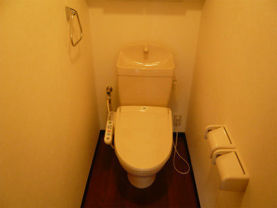 トイレ　※室内写真は101号室参照。