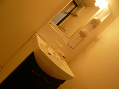 洗面設備　※室内写真は101号室参照。