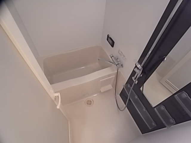 バス・シャワールーム　バスルーム