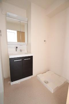 洗面設備　洗髪洗面化粧台