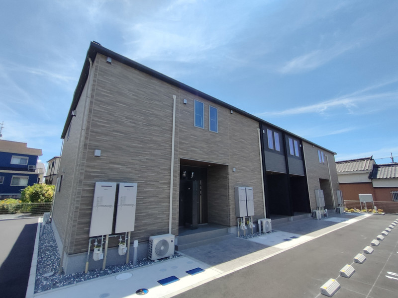 建物外観　ZEHオリエンテッド