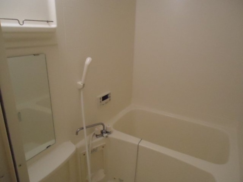 バス・シャワールーム　図面と現状に相違がある場合には現状を優先