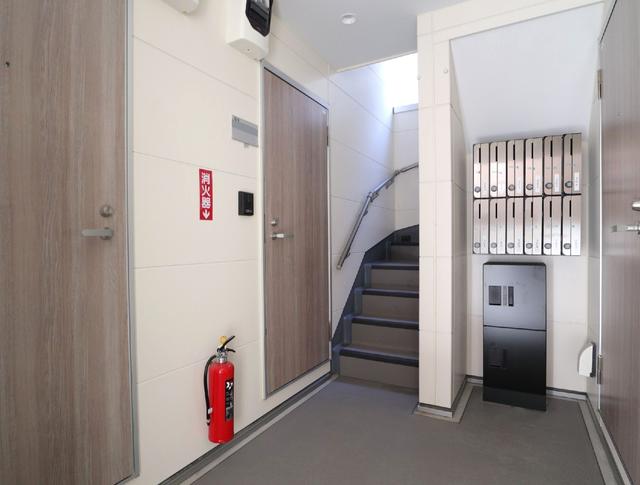 エントランス　エントランス