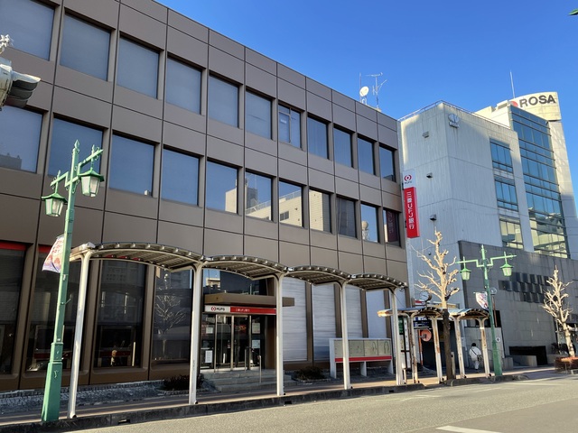 銀行　三菱UFJ銀行西川口支店（銀行）まで553m