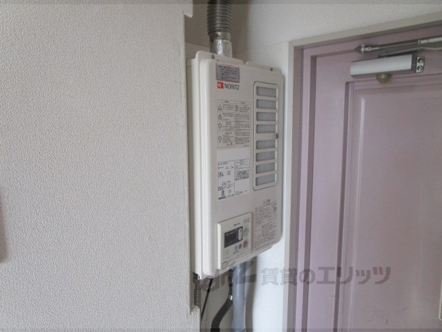 その他設備　給湯器リモコン