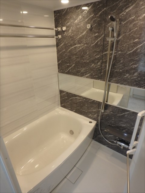 バス・シャワールーム　参考写真