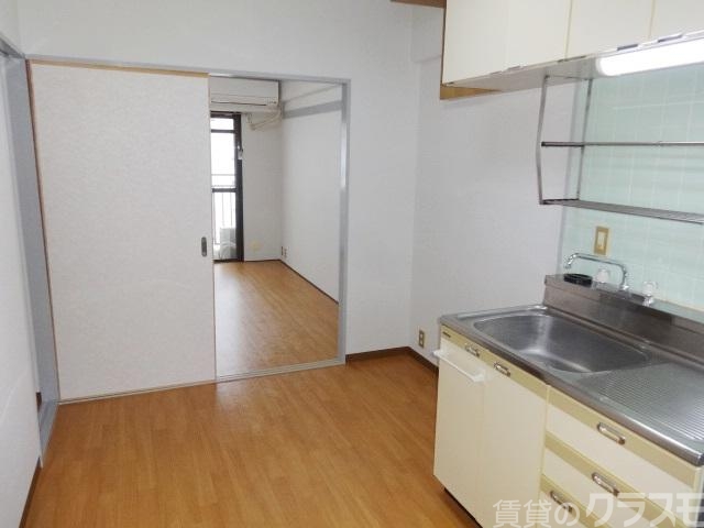 居室・リビング　風通りも良いお部屋になります。