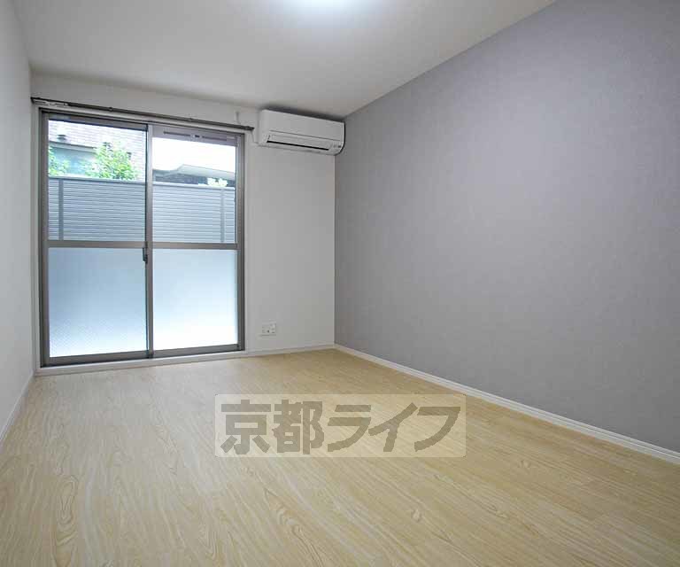 居室・リビング　広々８帖です。