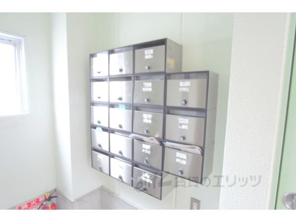 ロビー　集合ポスト