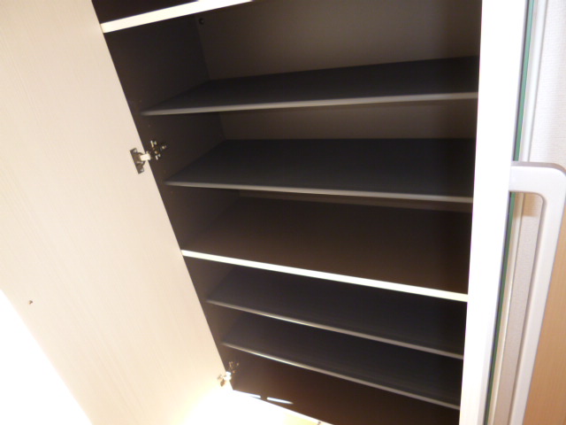 玄関　シューズボックス