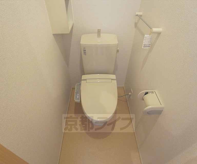 トイレ　ウォシュレットも完備。