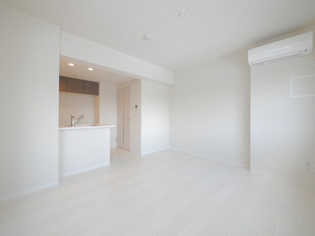 居室・リビング　☆10.2帖の広々としたリビングです！