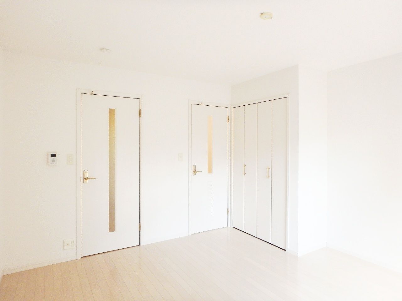 居室・リビング　明るい室内です☆