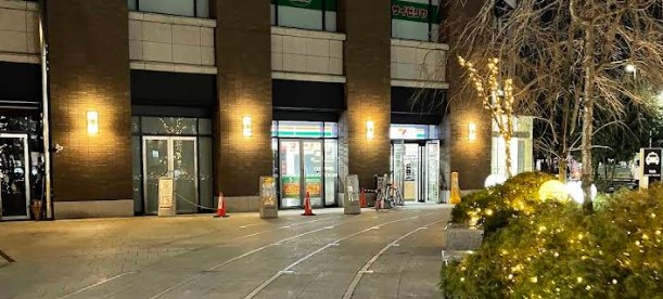 コンビニ　セブンイレブン中目黒アトラスタワー店（コンビニ）まで343m