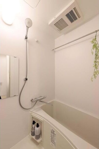 バス・シャワールーム　ゆったり過ごせるお風呂です