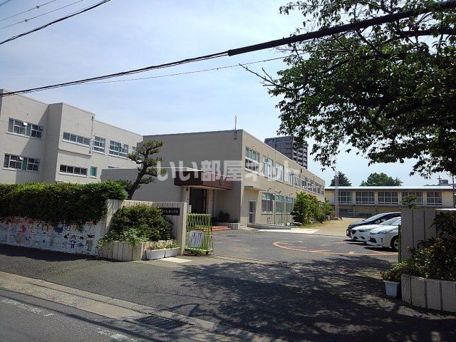 小学校　豊橋市立松葉小学校（小学校）まで504m