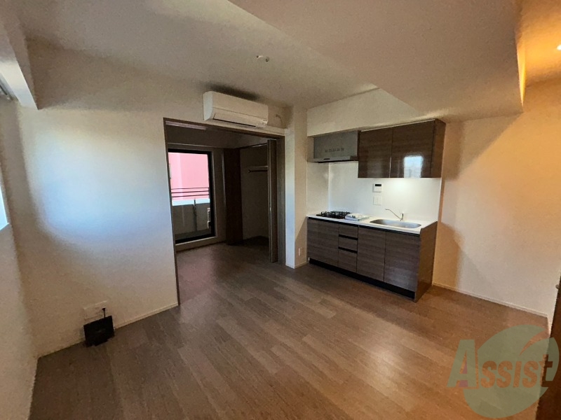 居室・リビング　９．６帖のリビングは広々としていて開放感があります。