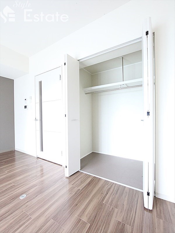 収納　クローゼット