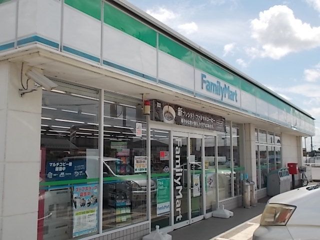 コンビニ　ファミリーマートつくば桜金田店（コンビニ）まで850m