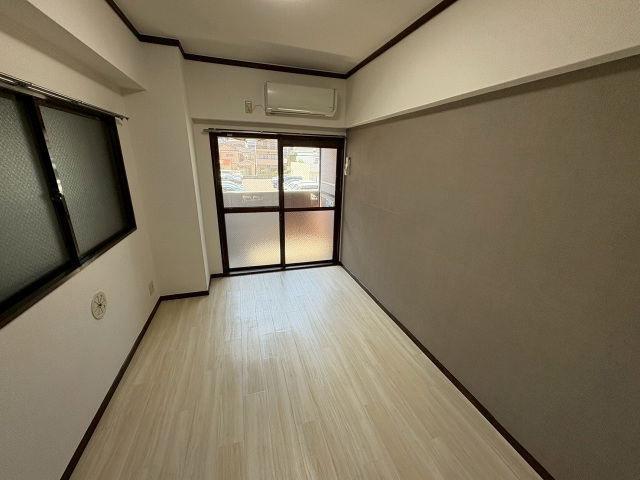 居室・リビング　写真は別部屋です