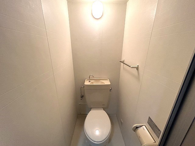 トイレ　参考写真。