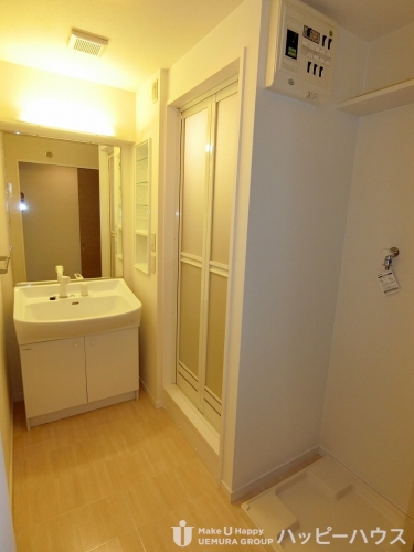 洗面設備　同物件の同じ間取りのお写真です。現況優先でお願いします。